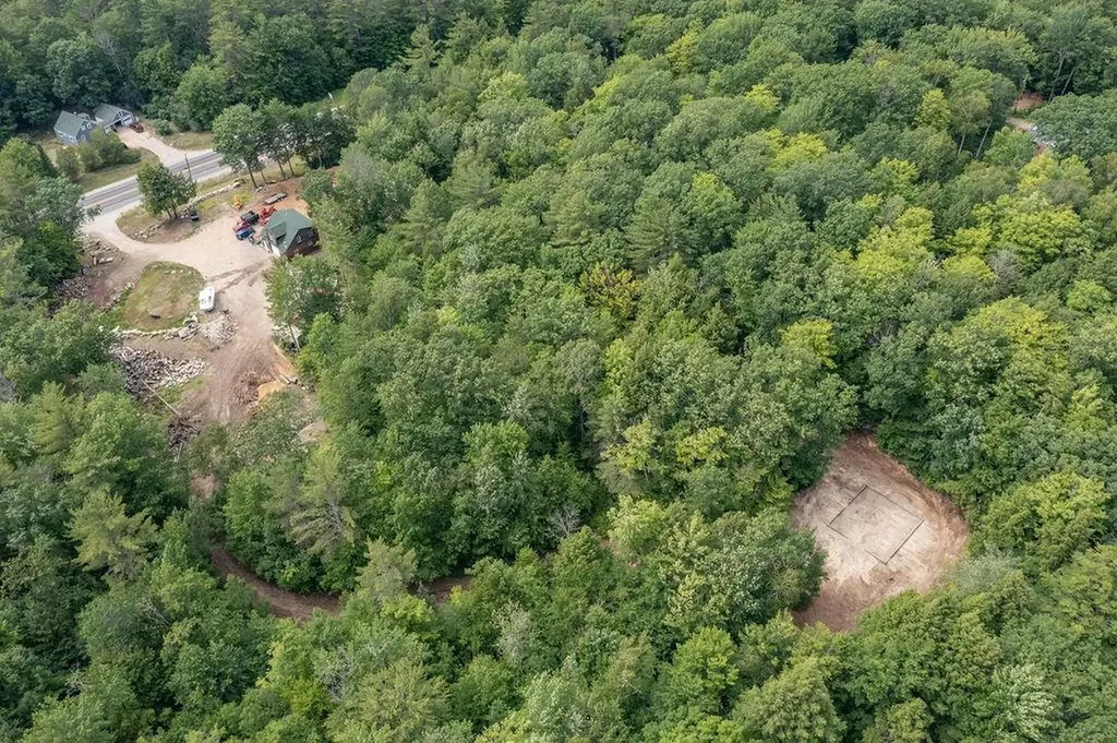 1350 Whittier Highway Moultonborough NH 03254