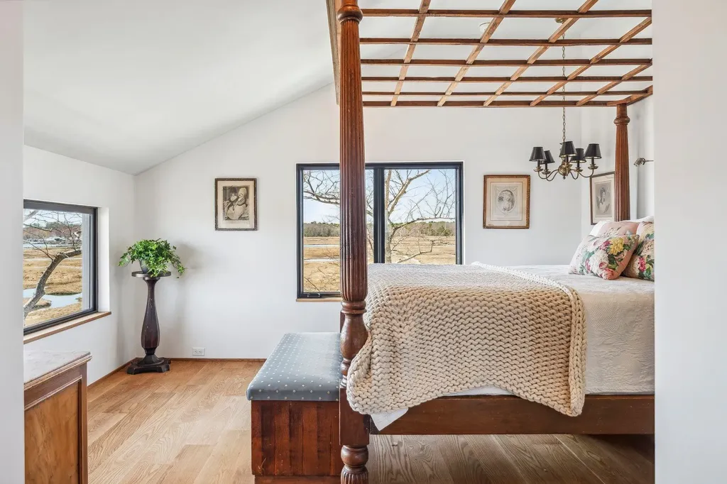 1681 Ocean Boulevard Rye NH 03870