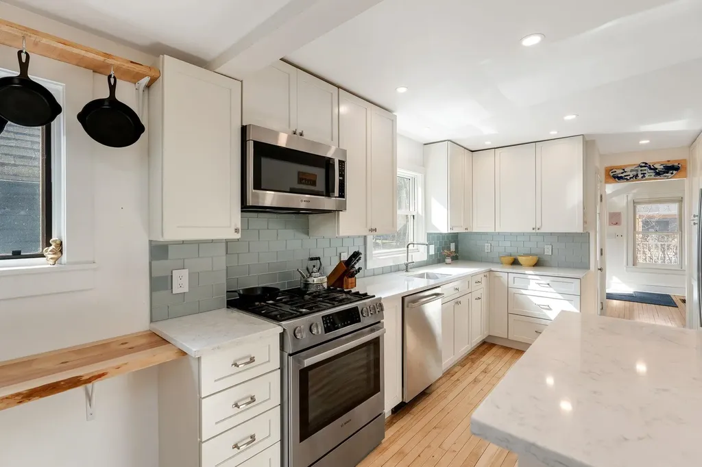 4 University Road Burlington VT 05401