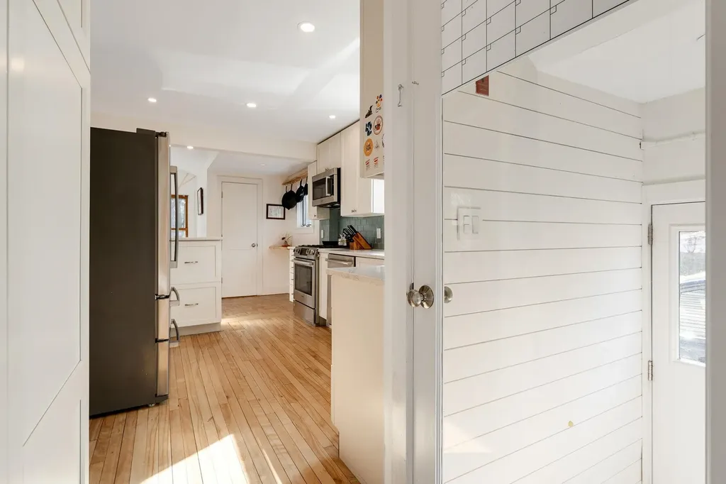 4 University Road Burlington VT 05401