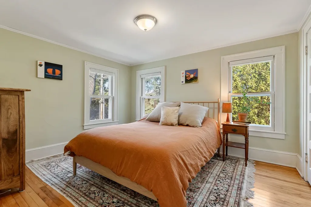 4 University Road Burlington VT 05401