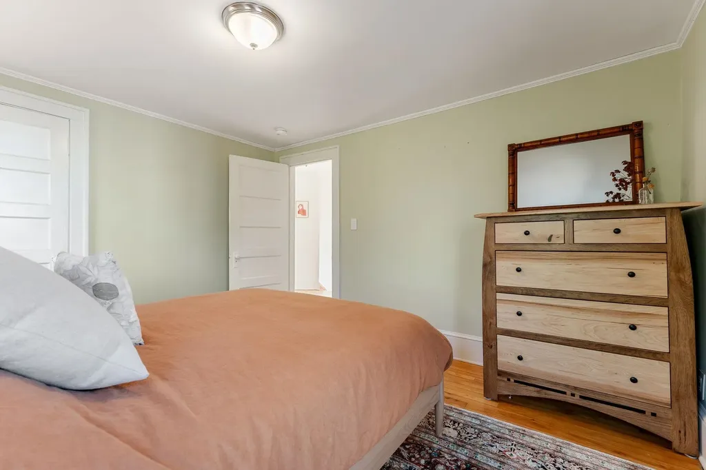 4 University Road Burlington VT 05401