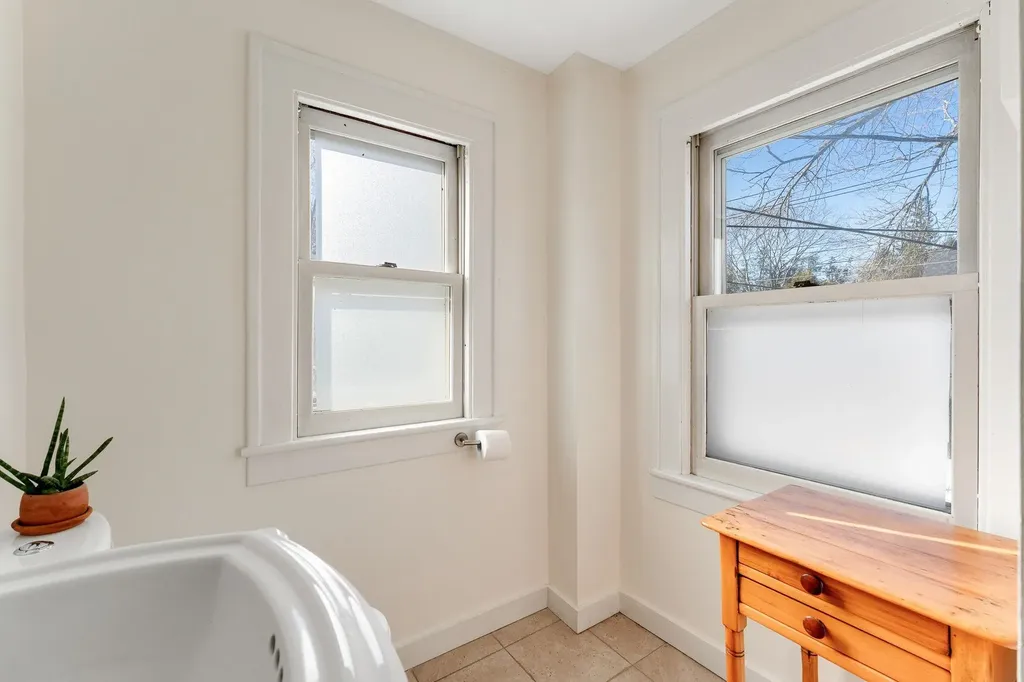 4 University Road Burlington VT 05401