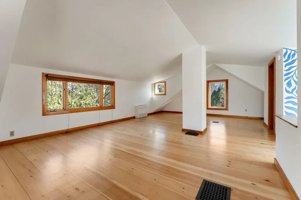 4 University Road Burlington VT 05401