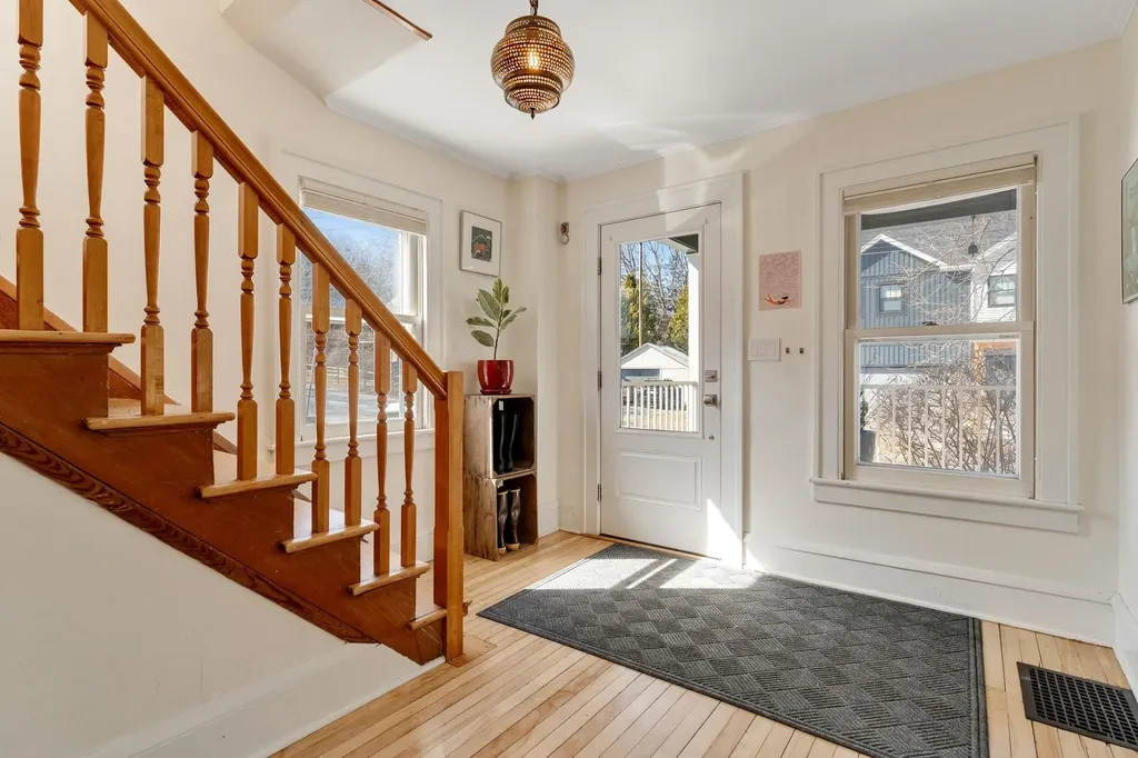 4 University Road Burlington VT 05401