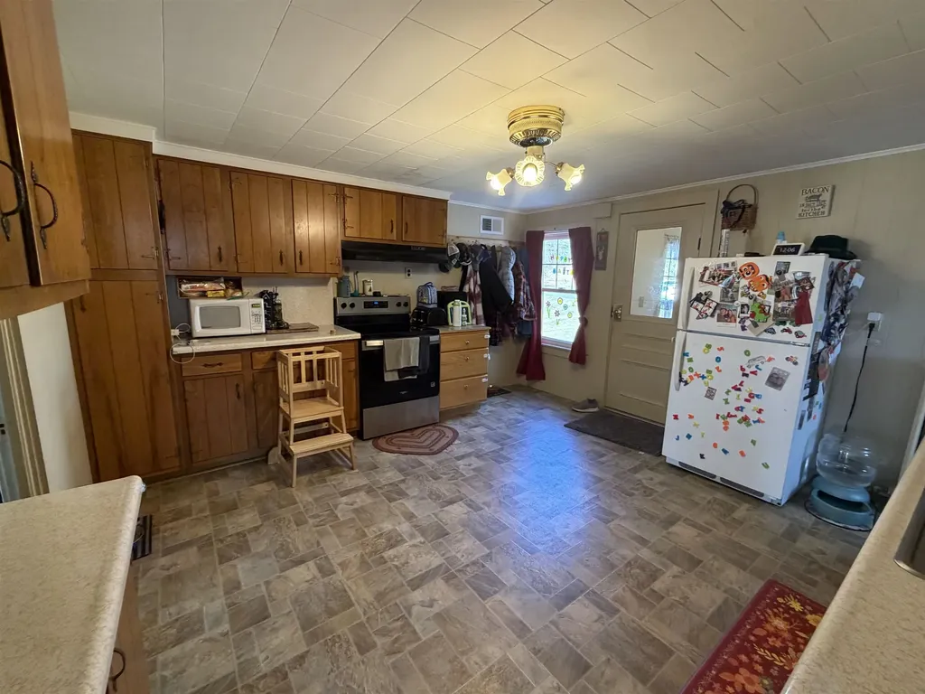 180 North Street Middletown Springs VT 05757