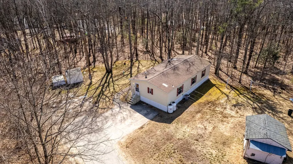 13 Atwood Street Rochester NH 03820