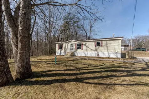 13 Atwood Street Rochester NH 03820