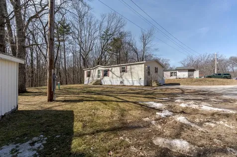 13 Atwood Street Rochester NH 03820