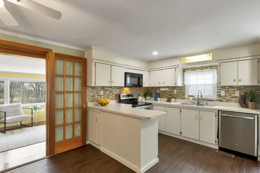 11 A Street Seabrook NH 03874