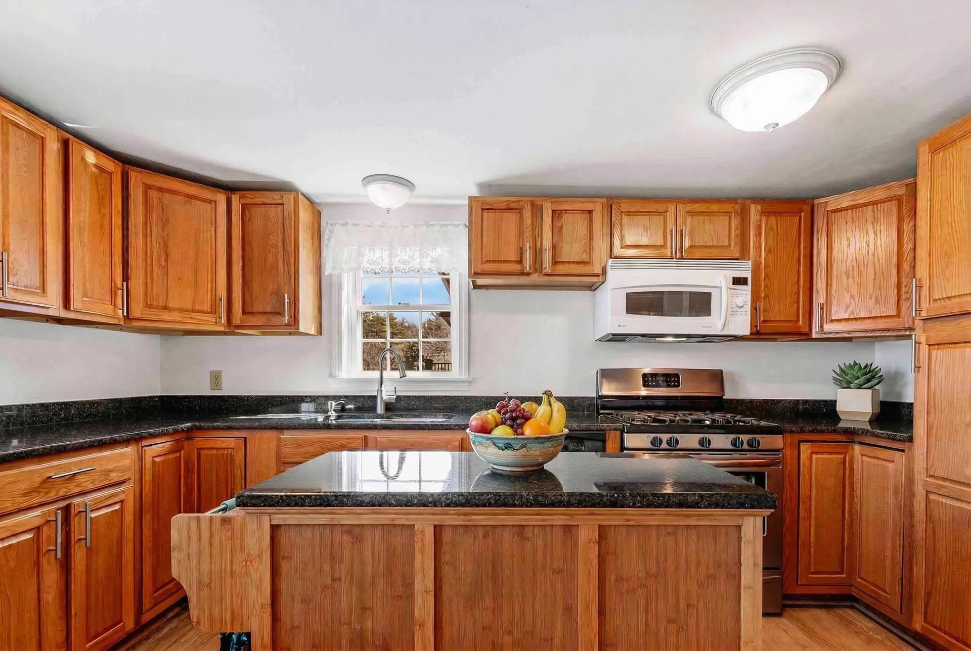 1283 Route 11 Sunapee NH 03782