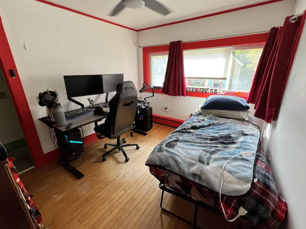 214 Main Street Alton NH 03809