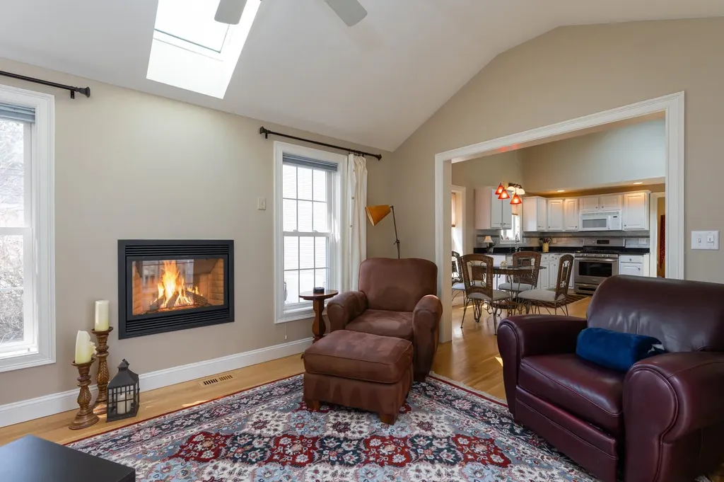 33 Hampton Meadows Hampton NH 03842
