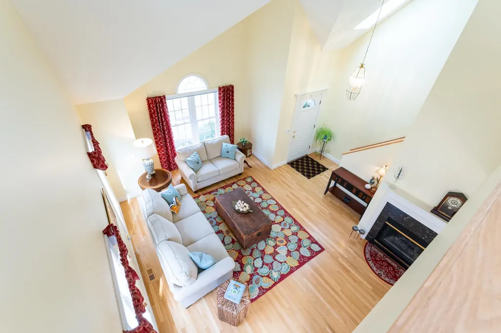 33 Hampton Meadows Hampton NH 03842