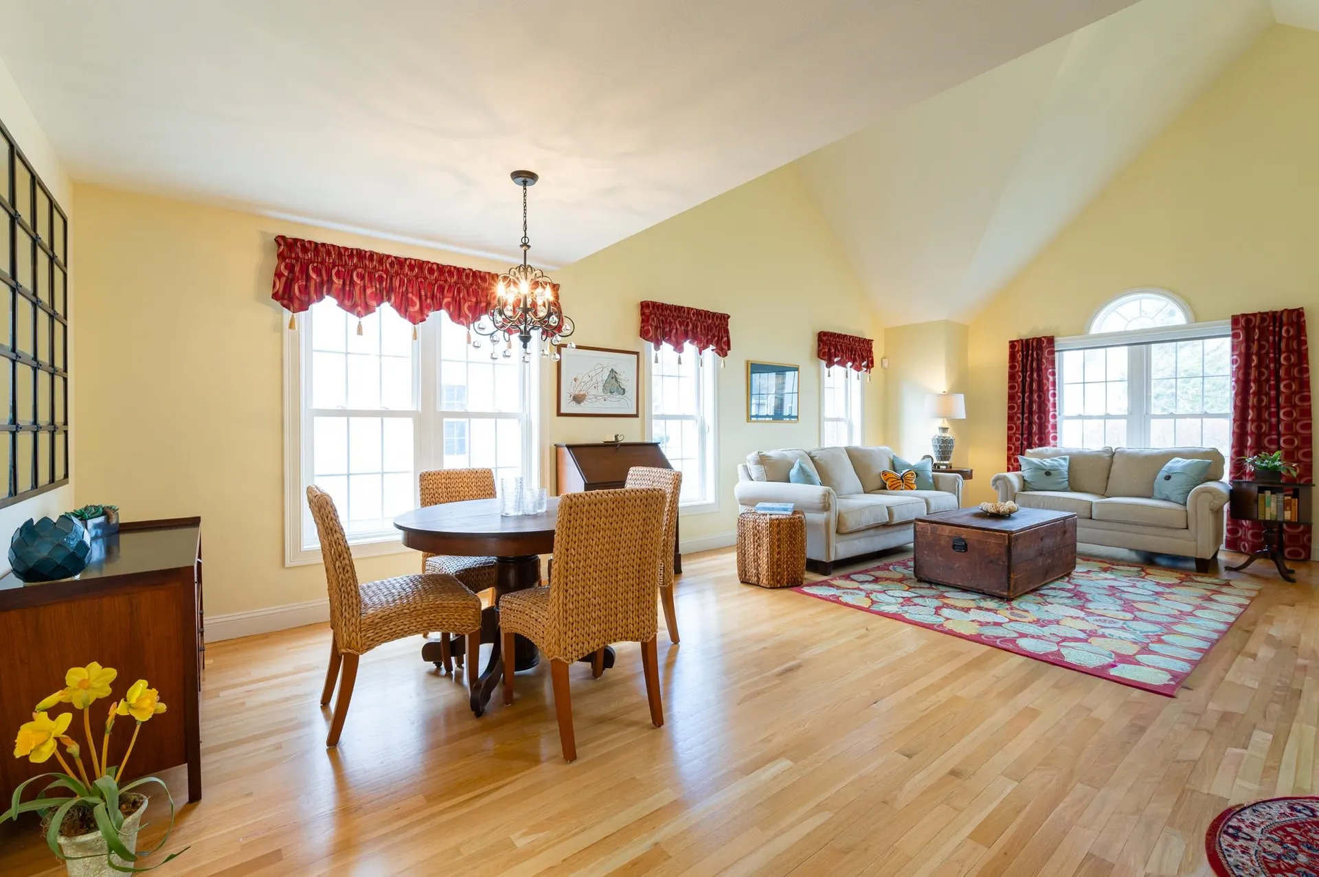 33 Hampton Meadows Hampton NH 03842