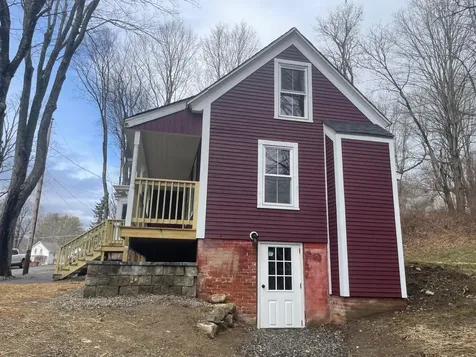 10 Hillside Avenue Swanzey NH 03446