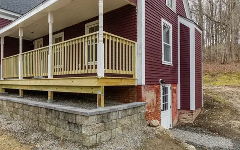 10 Hillside Avenue Swanzey NH 03446