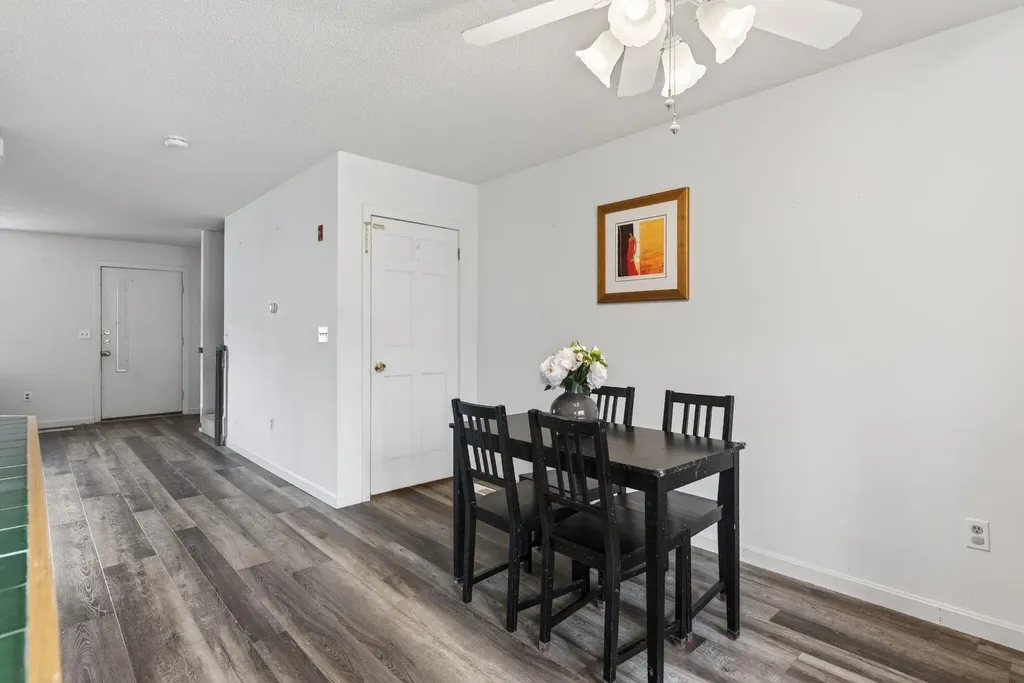 202 Route 27 Raymond NH 03077