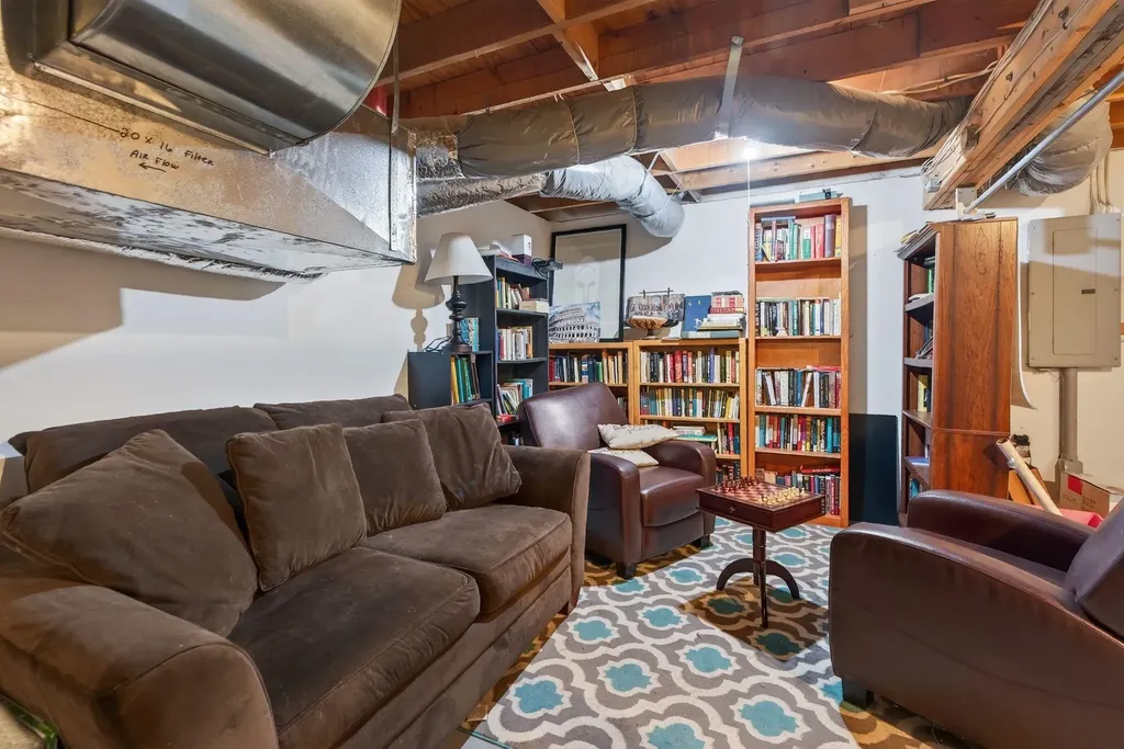 202 Route 27 Raymond NH 03077