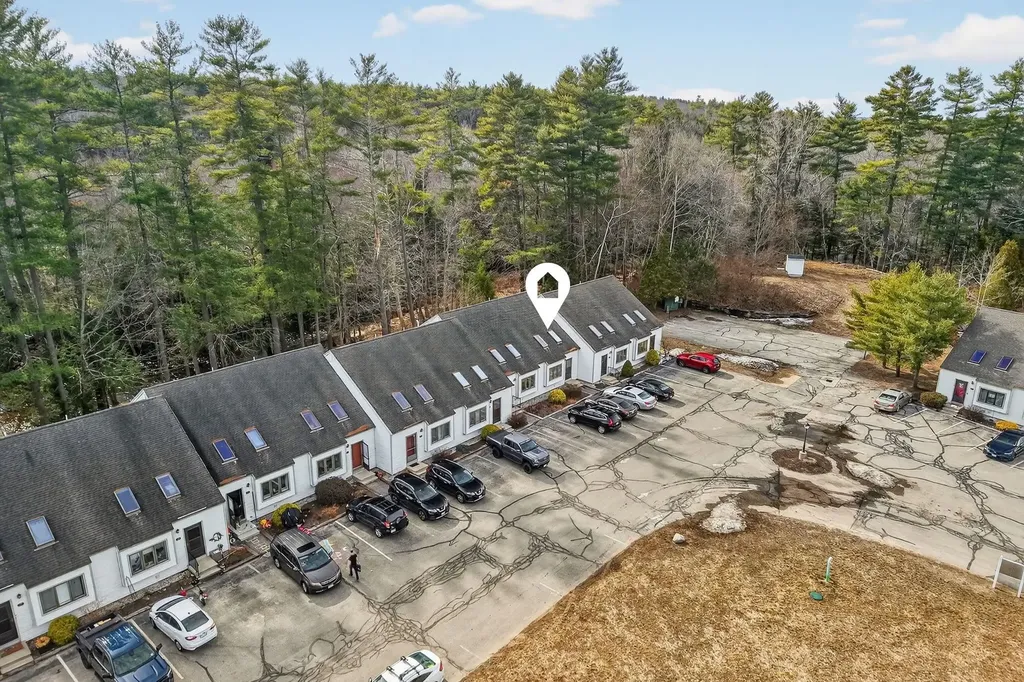 202 Route 27 Raymond NH 03077