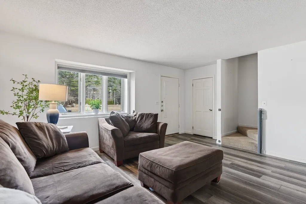 202 Route 27 Raymond NH 03077