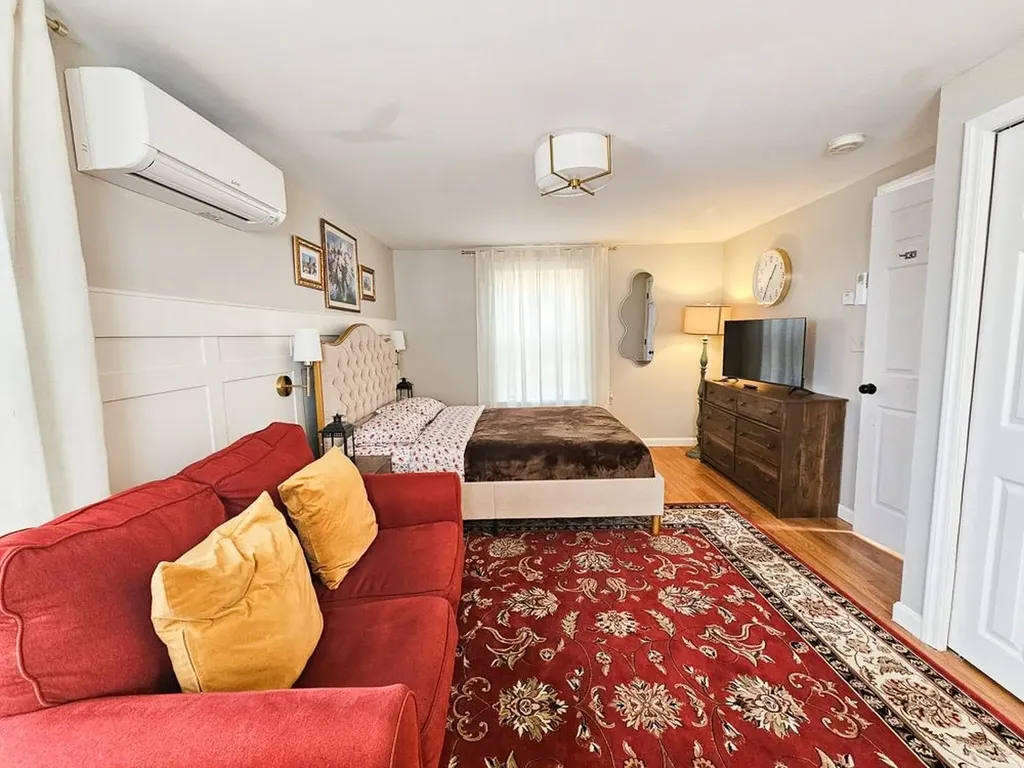 15 Ayers Lane Dover NH 03820