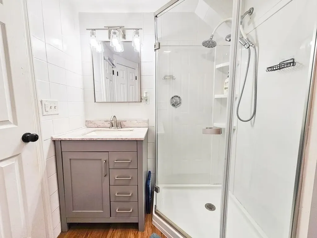 15 Ayers Lane Dover NH 03820