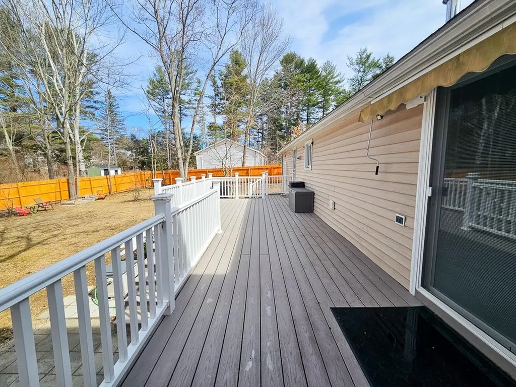 15 Ayers Lane Dover NH 03820