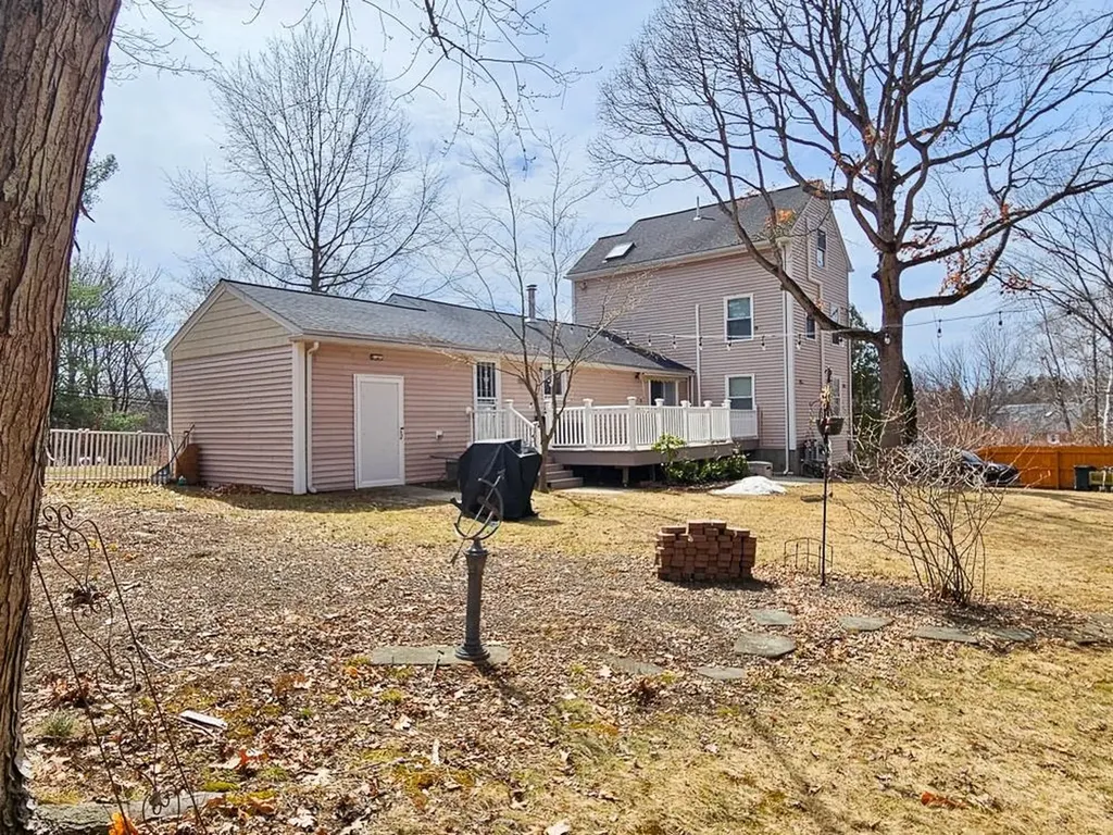 15 Ayers Lane Dover NH 03820