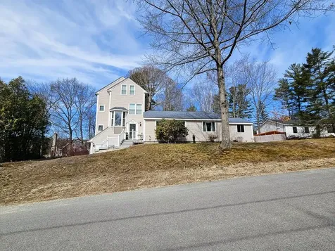 15 Ayers Lane Dover NH 03820