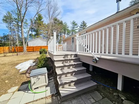 15 Ayers Lane Dover NH 03820