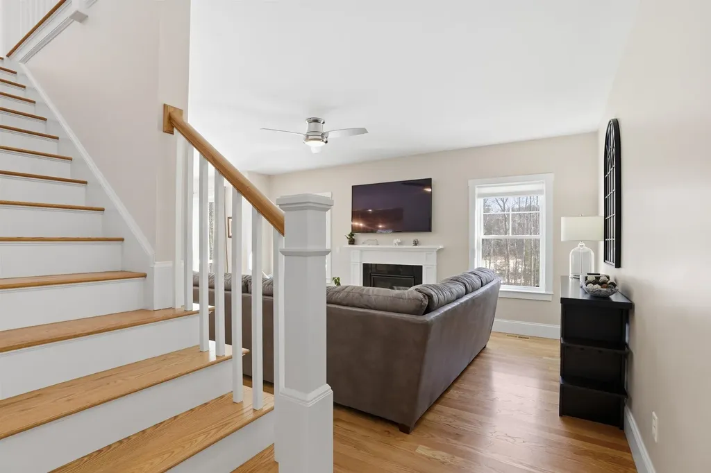 69 Priest Road Nottingham NH 03290