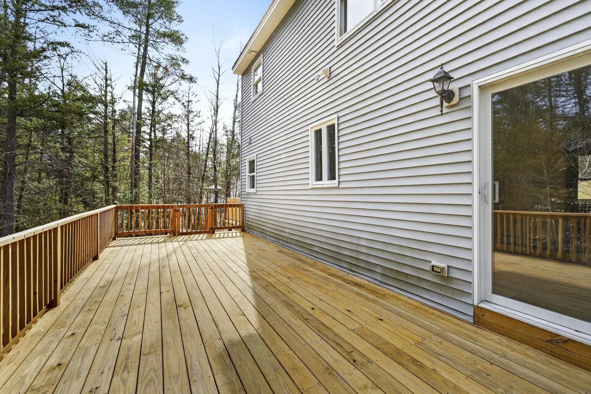 14 Madison Circle Hillsborough NH 03244