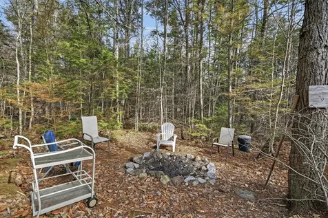 14 Madison Circle Hillsborough NH 03244
