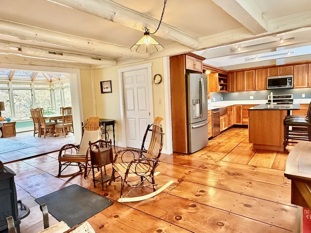 529 North Shore Road Chesterfield NH 03642