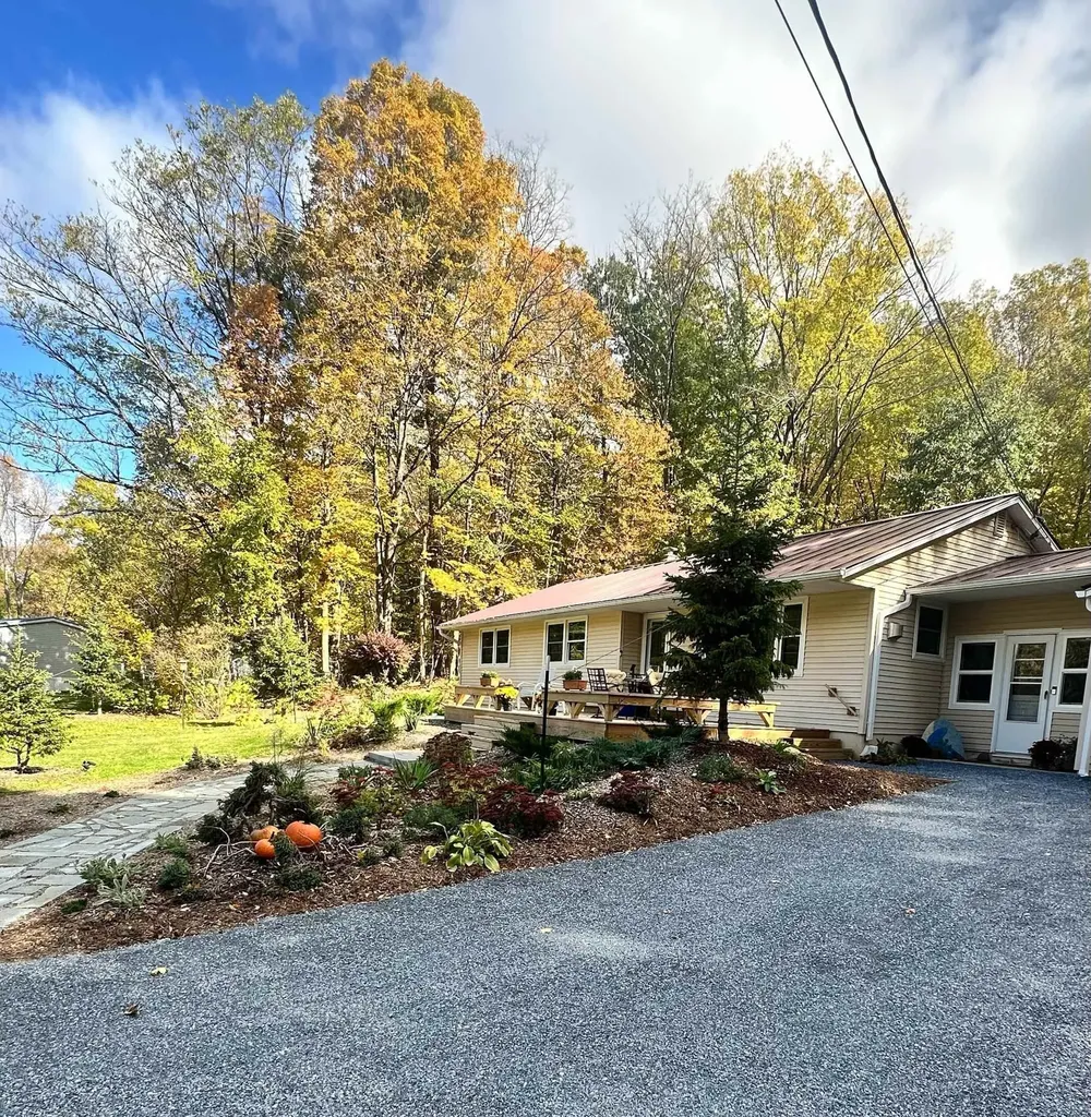 1537 Lake Dunmore Road Leicester VT 05733