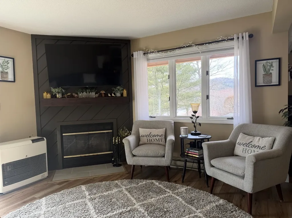 22 Circle Drive Ashland NH 03217