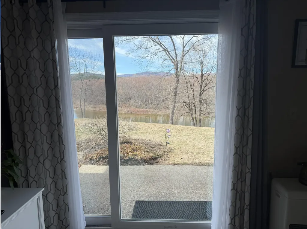 22 Circle Drive Ashland NH 03217