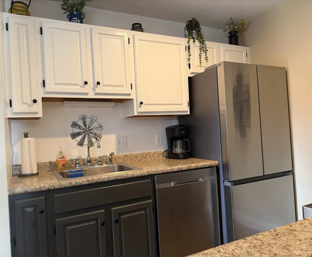 22 Circle Drive Ashland NH 03217