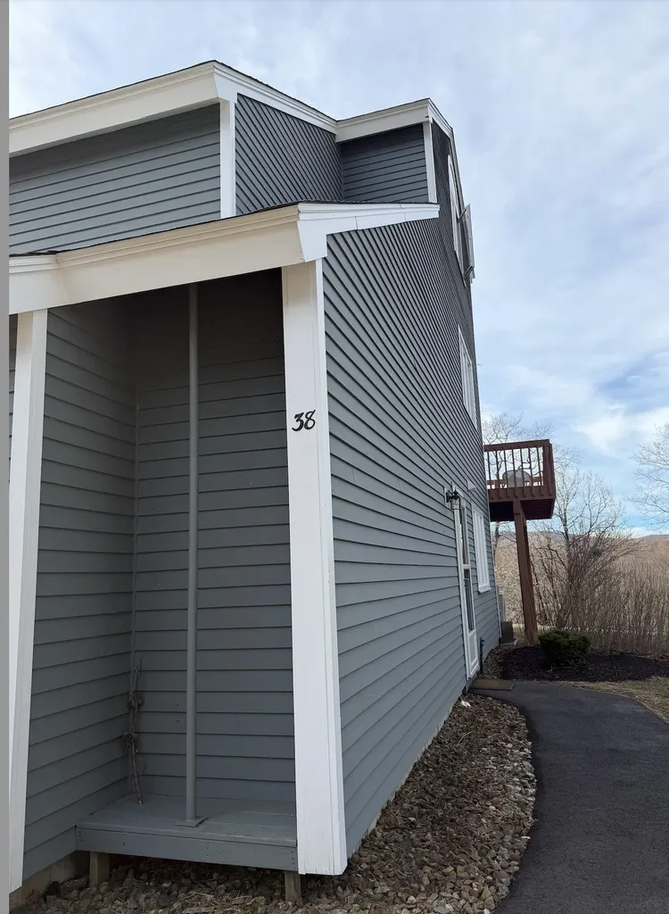 22 Circle Drive Ashland NH 03217