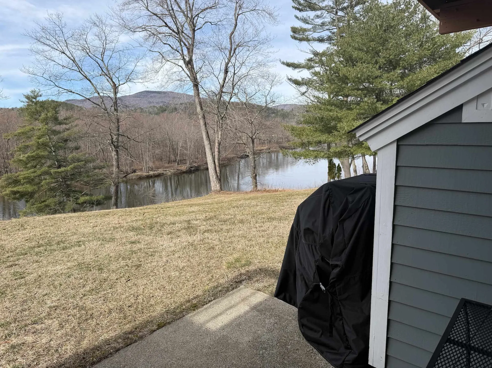 22 Circle Drive Ashland NH 03217