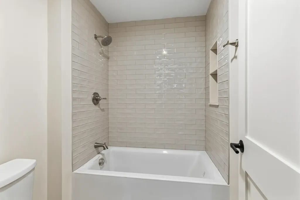 86 Wadleigh Street Exeter NH 03833