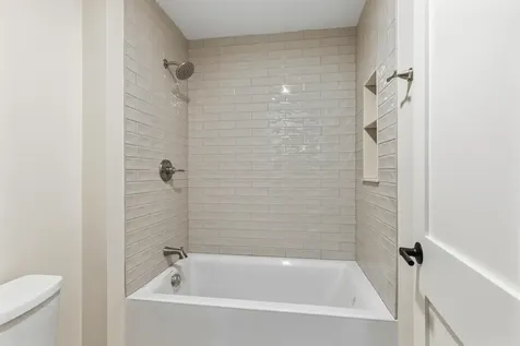 86 Wadleigh Street Exeter NH 03833