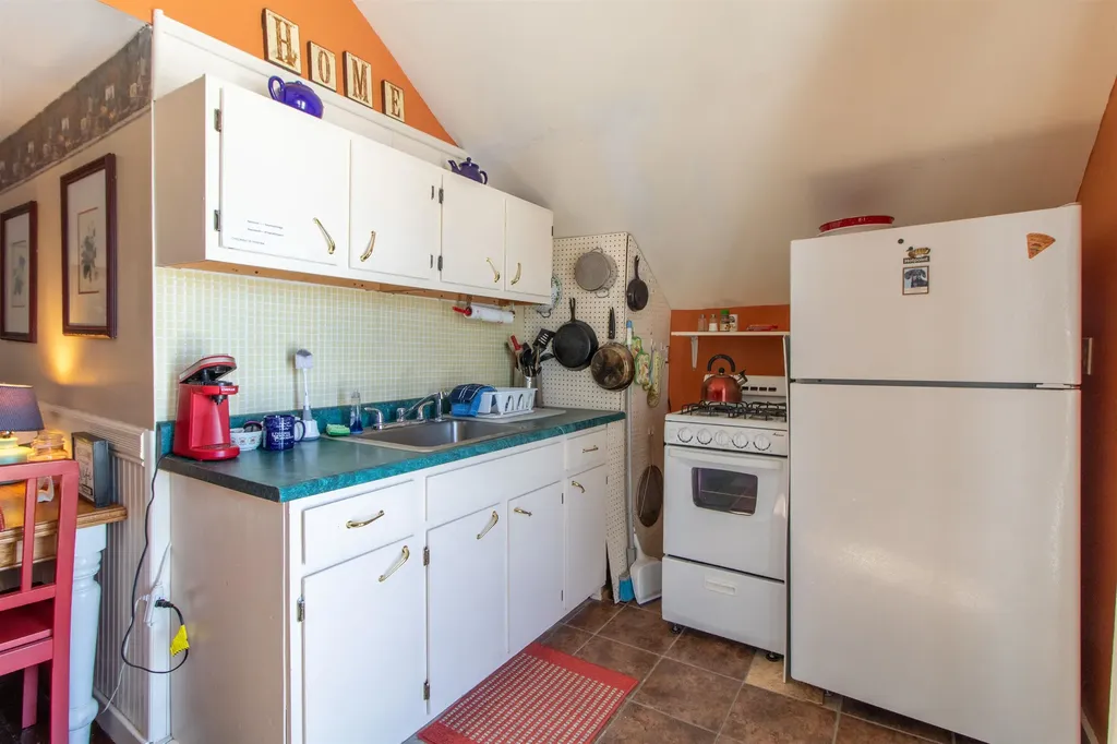 28 Valley Road Morgan VT 05853