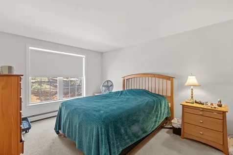 49 Chester Road Derry NH 03038