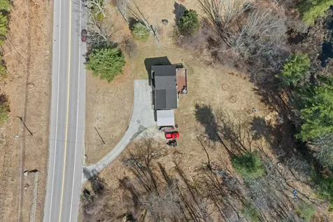 49 Chester Road Derry NH 03038