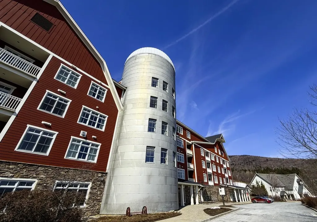 102 Forest Drive Warren VT 05674
