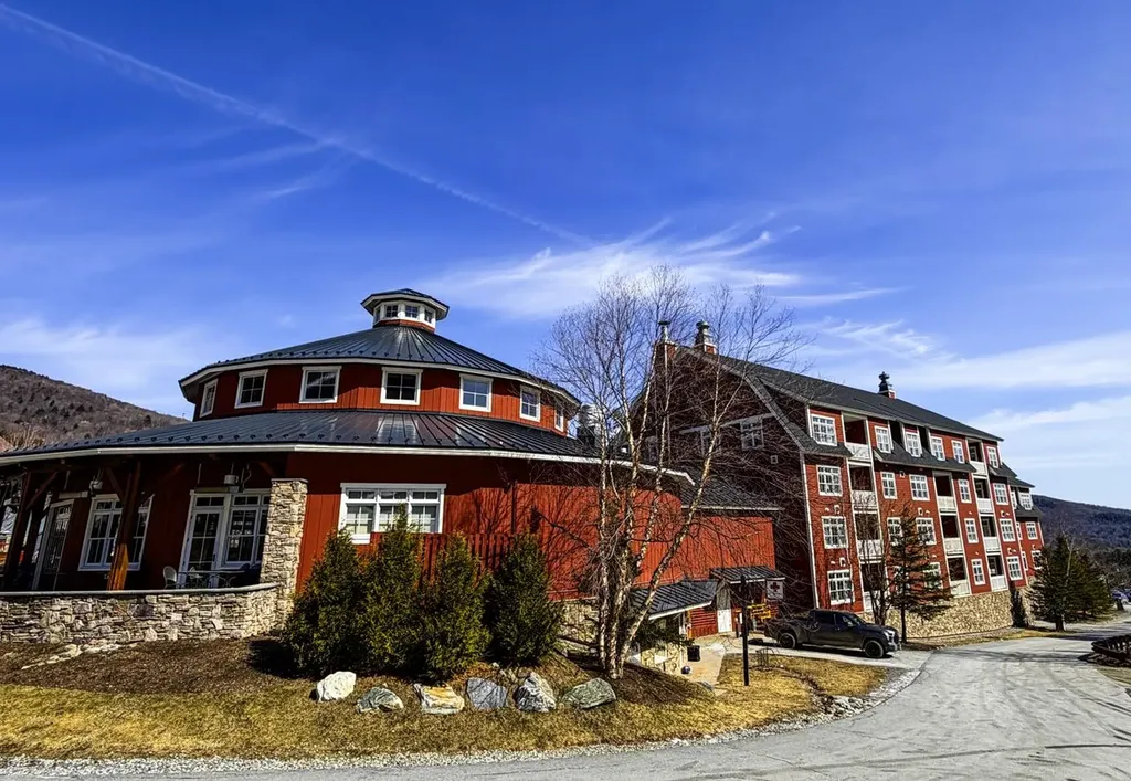 102 Forest Drive Warren VT 05674