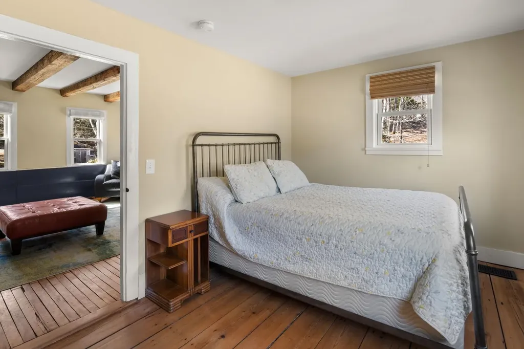 91 Manlin Road Fayston VT 05673