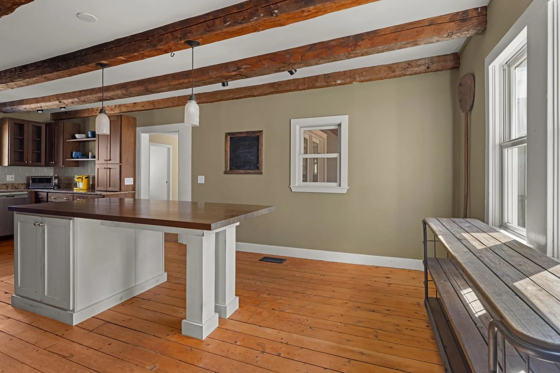 91 Manlin Road Fayston VT 05673